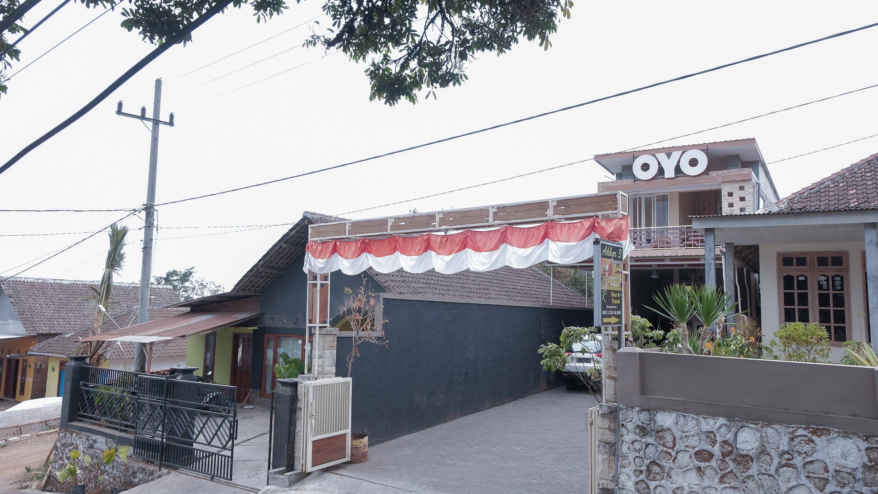 Reddoorz At Villa Akbar 3 Batu  Eksteriør bilde